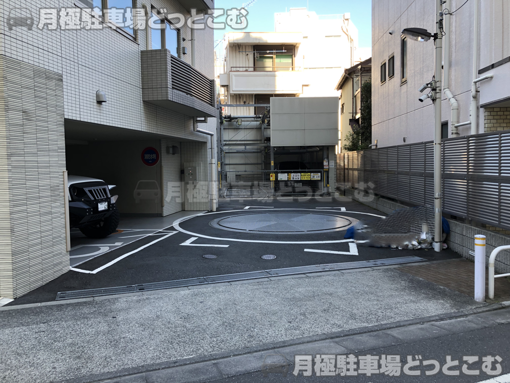 板橋区大山町18-2の月極駐車場2