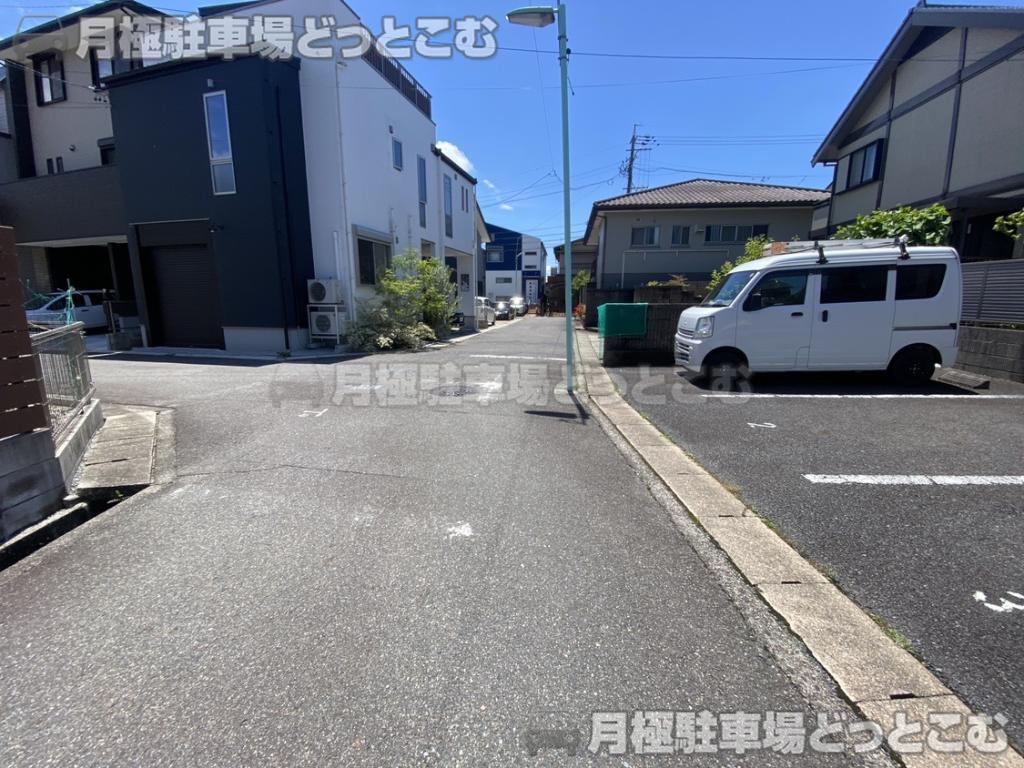 名古屋市名東区香坂409の月極駐車場4