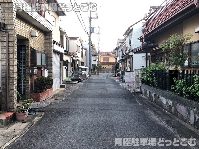 京都市西京区嵐山朝月町7-24の月極駐車場6