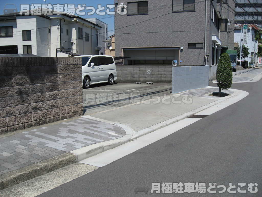 大阪市東淀川区柴島2丁目の月極駐車場2