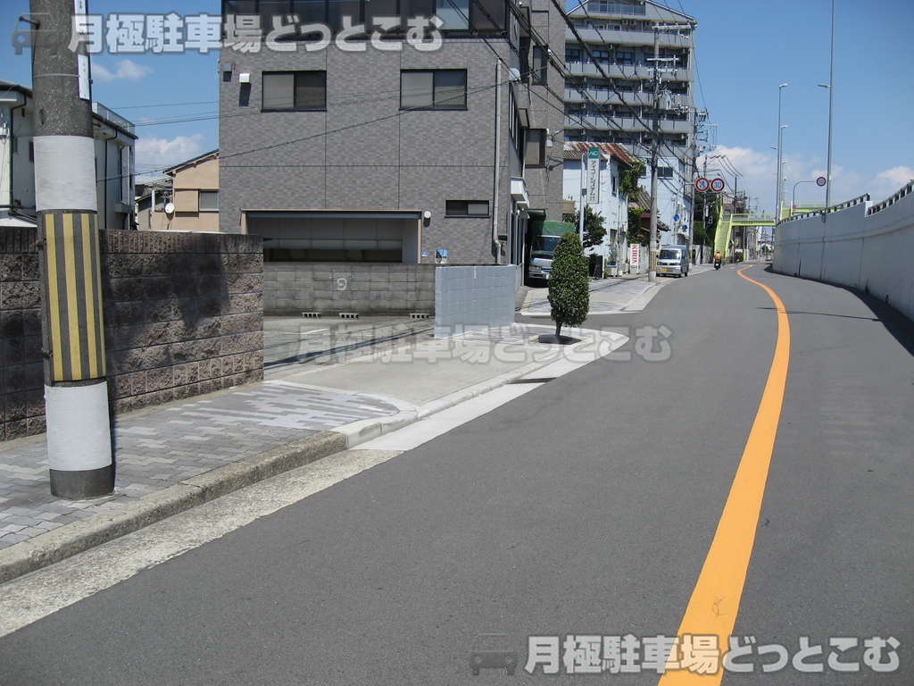 大阪市東淀川区柴島2丁目の月極駐車場3