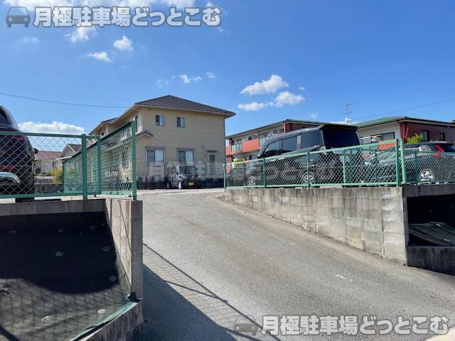名古屋市名東区梅森坂3丁目3605の月極駐車場1