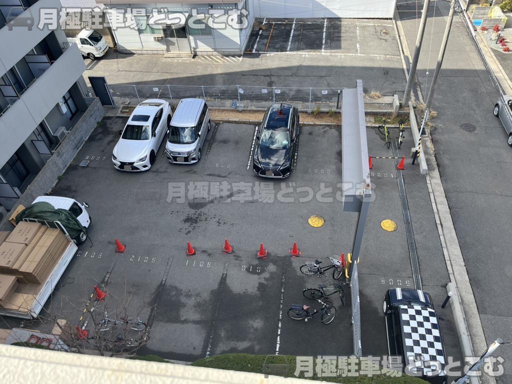 西宮市中浜町7-24の月極駐車場2