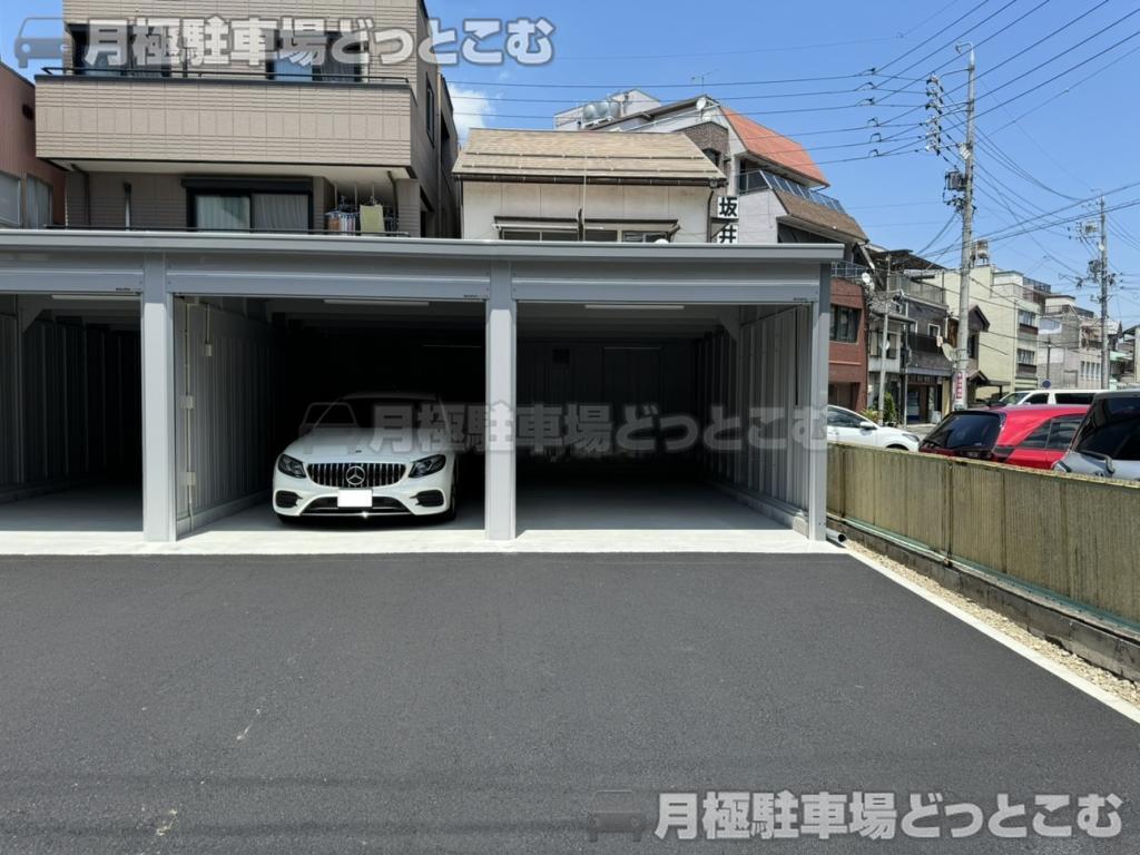 岐阜市室津町2-1の月極駐車場8