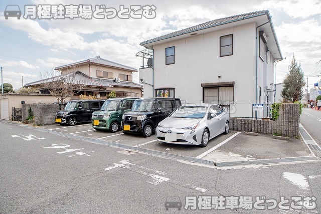堺市北区百舌鳥西之町3-550の月極駐車場5