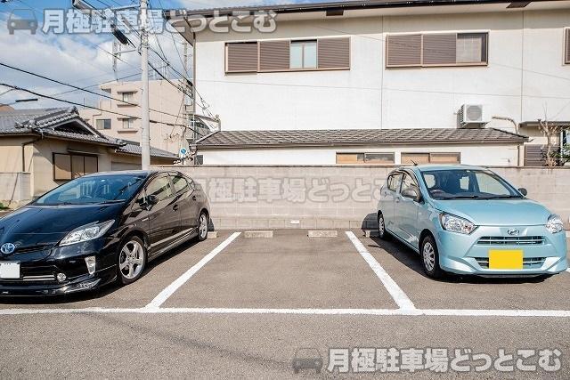 堺市北区百舌鳥西之町2-218の月極駐車場2