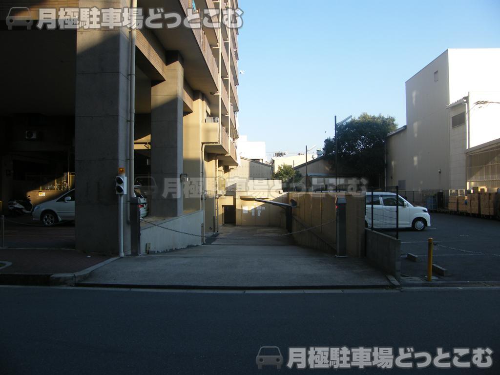大阪市鶴見区今津中2-5-2の月極駐車場2
