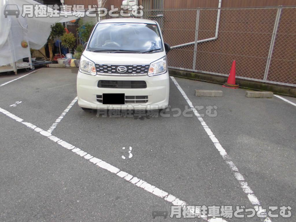 大阪市北区大淀南3-4-11の月極駐車場2