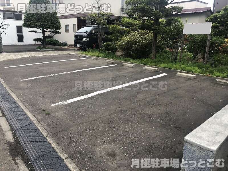 札幌市西区山の手一条8丁目12の月極駐車場3