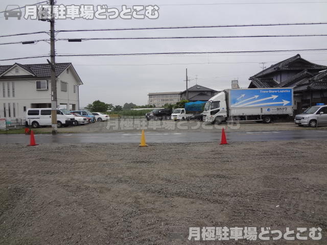 堺市西区菱木4丁2886の月極駐車場2
