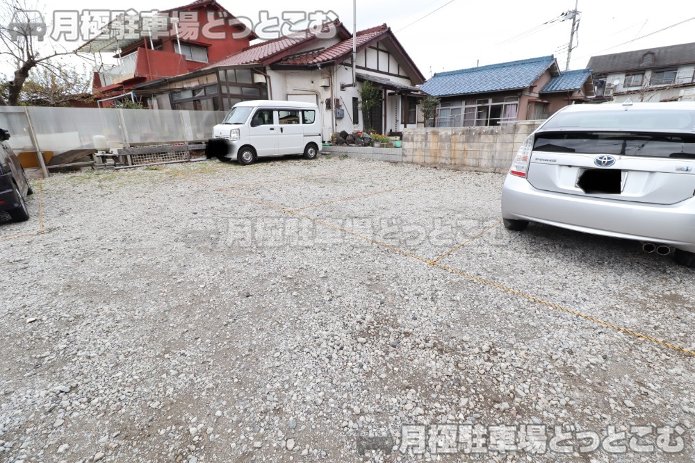 前橋市鳥羽町646-2、647-3の月極駐車場2