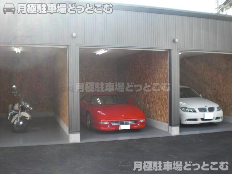 豊中市向丘3-8-11の月極駐車場2