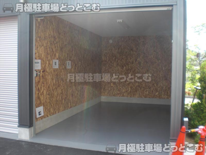 豊中市向丘3-8-11の月極駐車場3