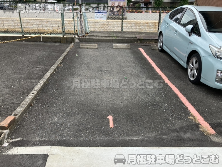 名古屋市中村区名駅南2丁目116の月極駐車場5