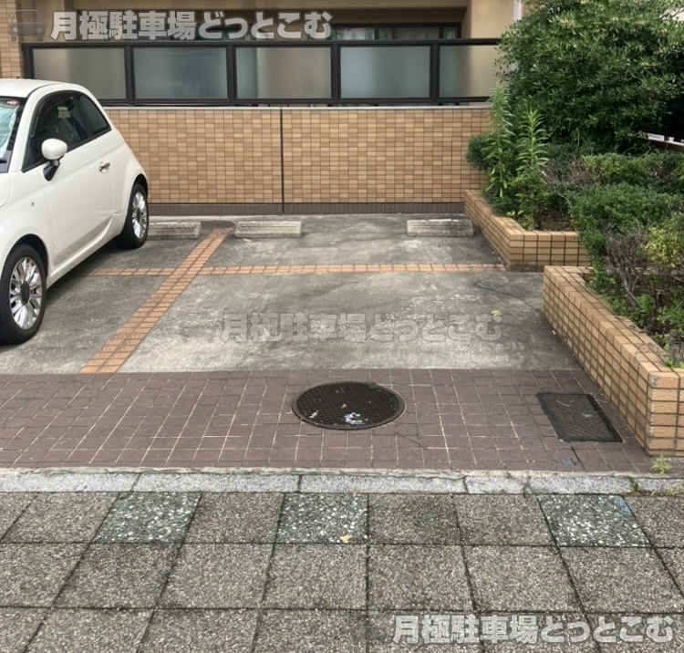 名古屋市西区城西1丁目4-3の月極駐車場3