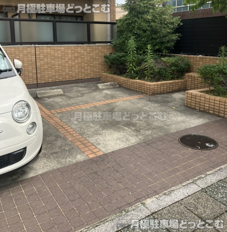 名古屋市西区城西1丁目4-3の月極駐車場4