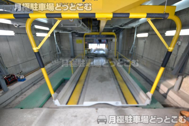 大阪市西区北堀江2丁目15-16の月極駐車場2