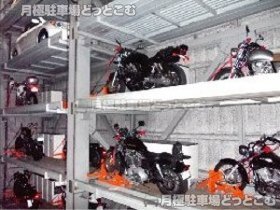 大阪市旭区高殿2-14-23の月極駐車場2