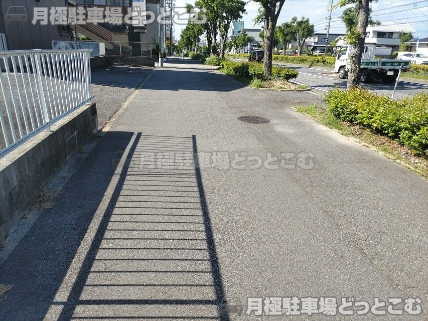 岡崎市柱曙3丁目10-6の月極駐車場7