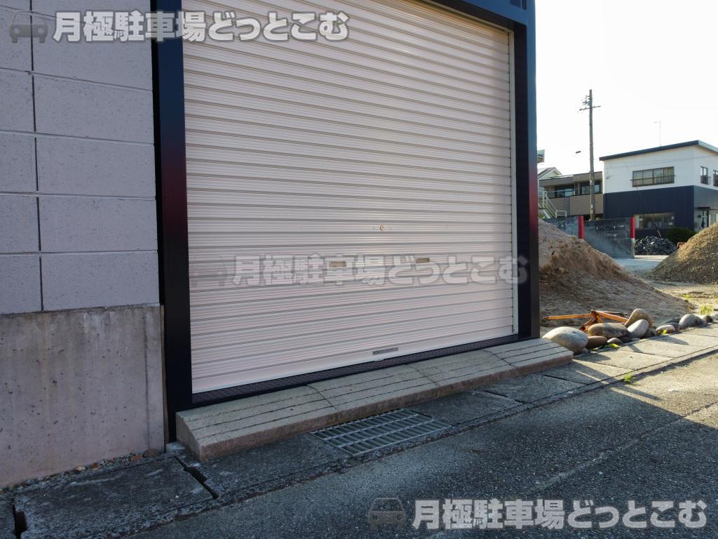 一宮市神戸町40の月極駐車場7