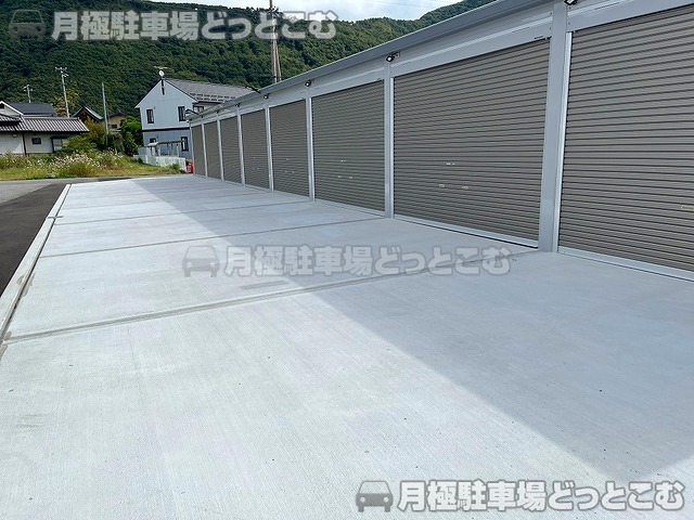 千曲市内川539-1の月極駐車場2