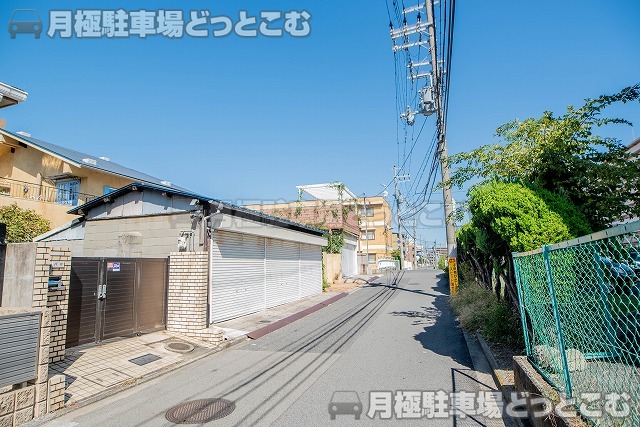 高石市綾園5丁目109-1の月極駐車場6