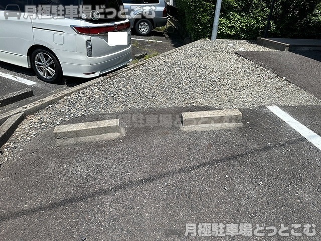 安城市古井町北芝崎35-3の月極駐車場3
