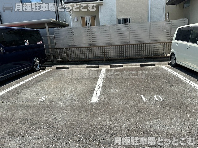 安城市古井町北芝崎35-3の月極駐車場5