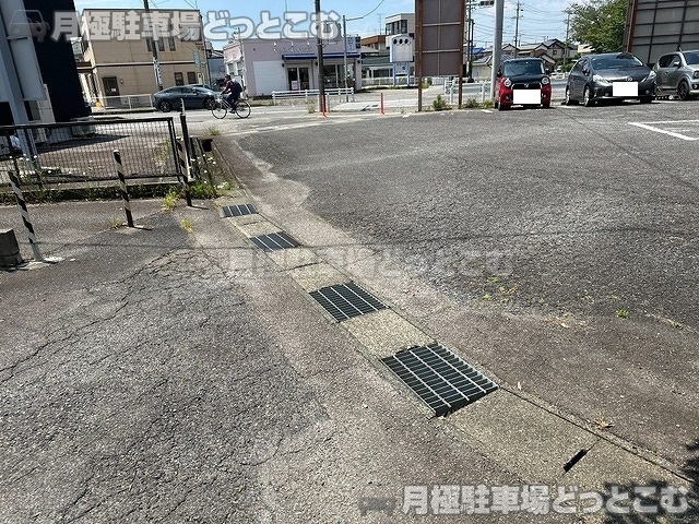 安城市古井町北芝崎35-3の月極駐車場8