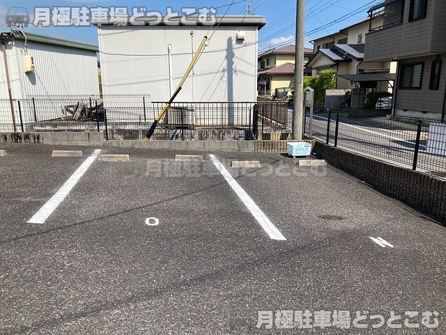 安城市桜井町下谷35-1の月極駐車場5