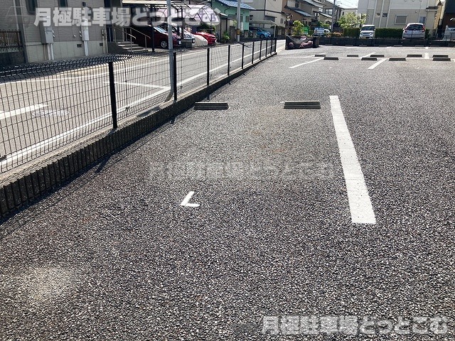 安城市桜井町下谷35-1の月極駐車場6