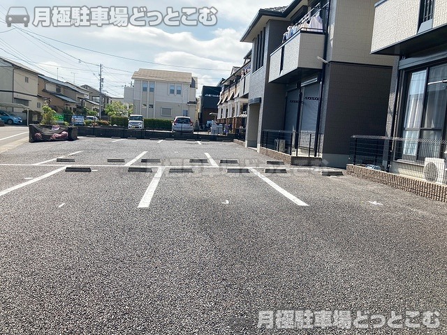 安城市桜井町下谷35-1の月極駐車場7