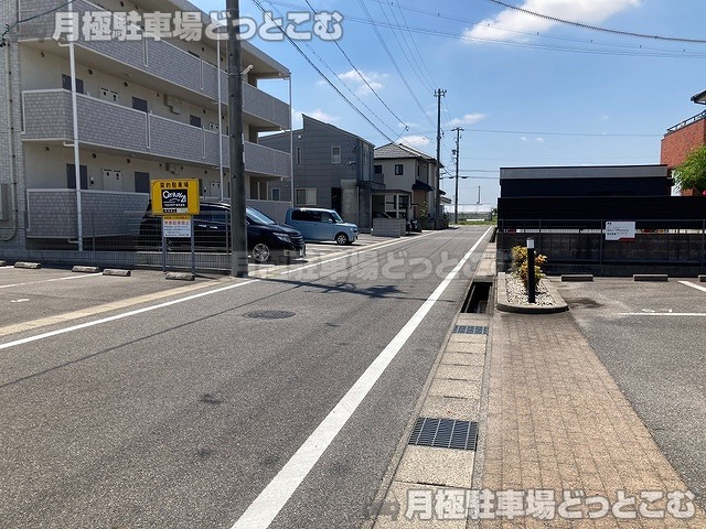 安城市桜井町貝戸尻95-1の月極駐車場10