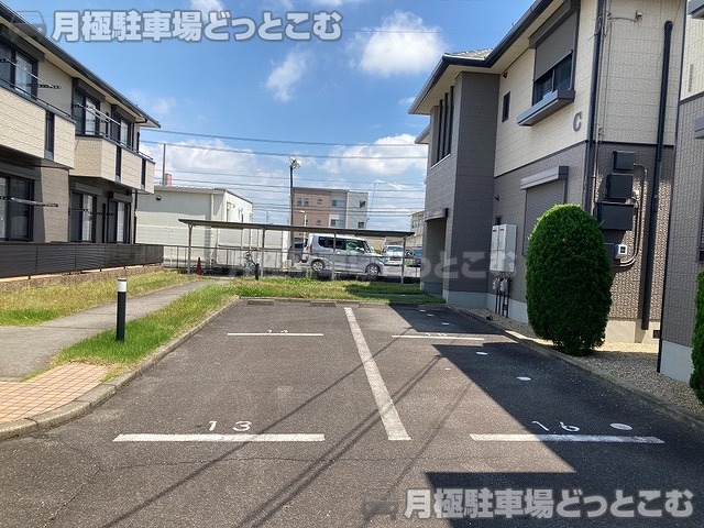 安城市桜井町貝戸尻95-1の月極駐車場5