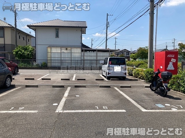 安城市桜井町貝戸尻95-1の月極駐車場6