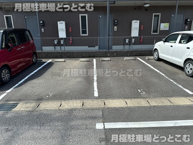 安城市東栄町4丁目9-1の月極駐車場5