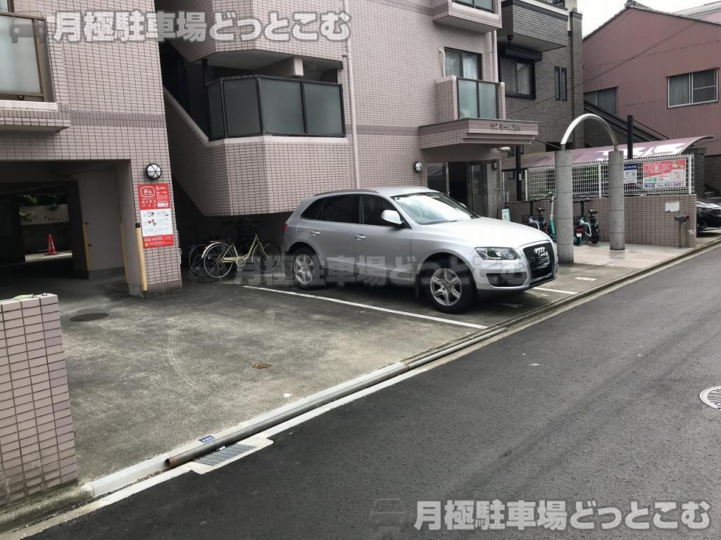 名古屋市西区新道1丁目13-29の月極駐車場7