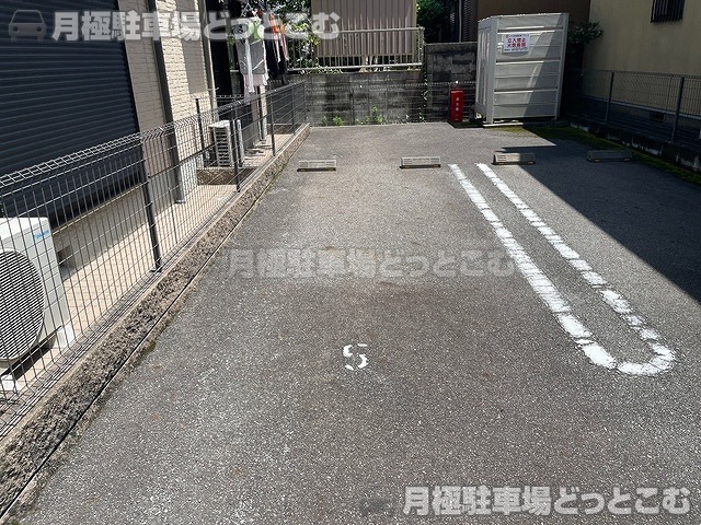 岡崎市明大寺町字池下54の月極駐車場4