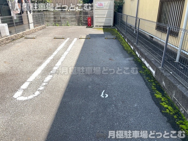 岡崎市明大寺町字池下54の月極駐車場5
