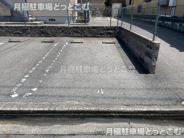 岡崎市明大寺町字池下54の月極駐車場6