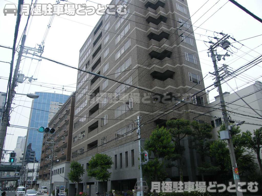 大阪市中央区和泉町1-1-14の月極駐車場1