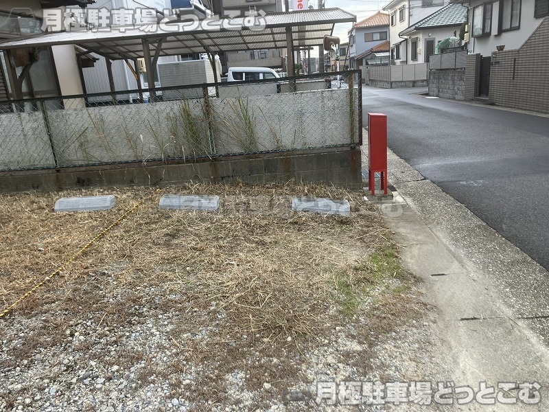 春日井市不二町2丁目2-5の月極駐車場4