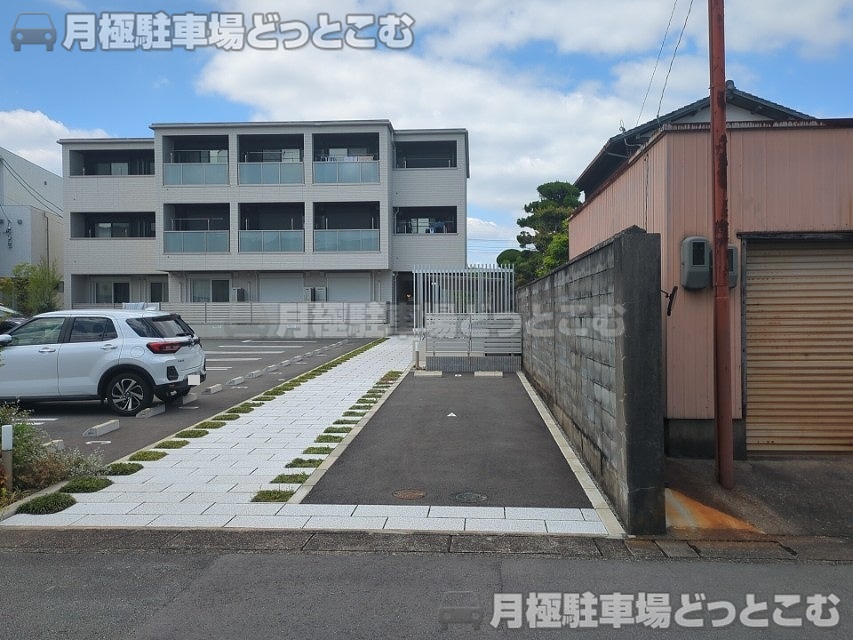 伊勢市宮後3丁目7-66の月極駐車場3