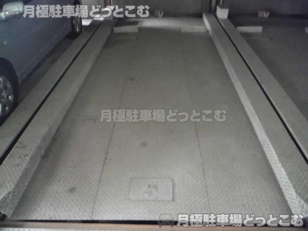 大阪市阿倍野区阪南町1-12-22の月極駐車場3