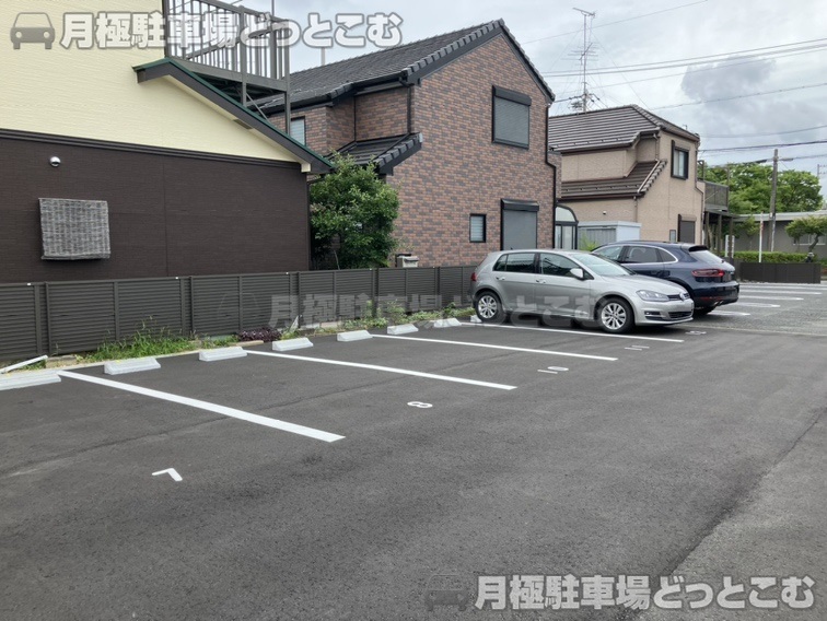 名古屋市緑区古鳴海2丁目56-1、56-2の月極駐車場7
