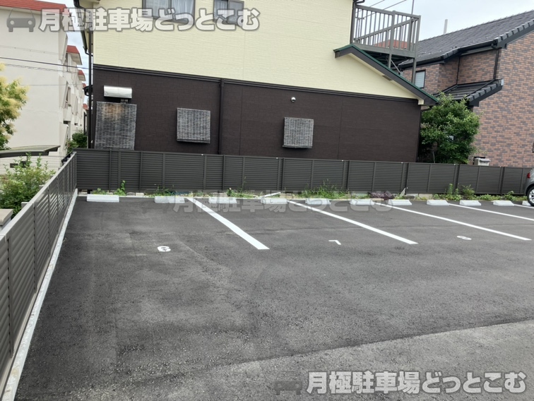 名古屋市緑区古鳴海2丁目56-1、56-2の月極駐車場5