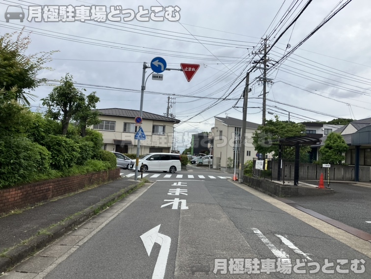 名古屋市緑区古鳴海2丁目56-1、56-2の月極駐車場8