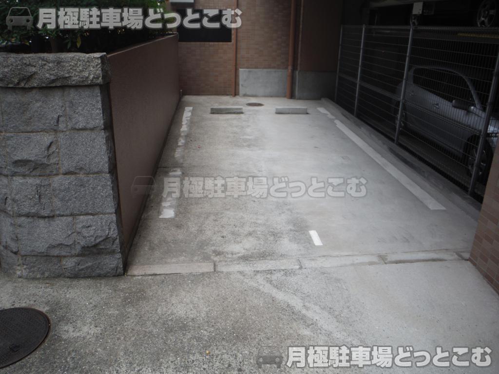 大阪市阿倍野区阪南町1-12-22の月極駐車場2