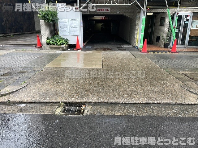名古屋市中区丸の内3丁目15-15の月極駐車場7