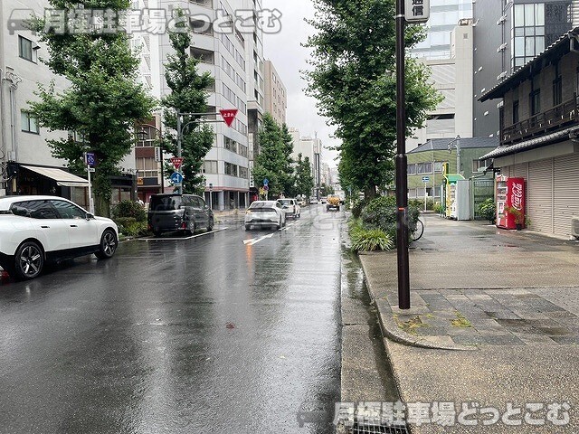 名古屋市中区丸の内3丁目15-15の月極駐車場8